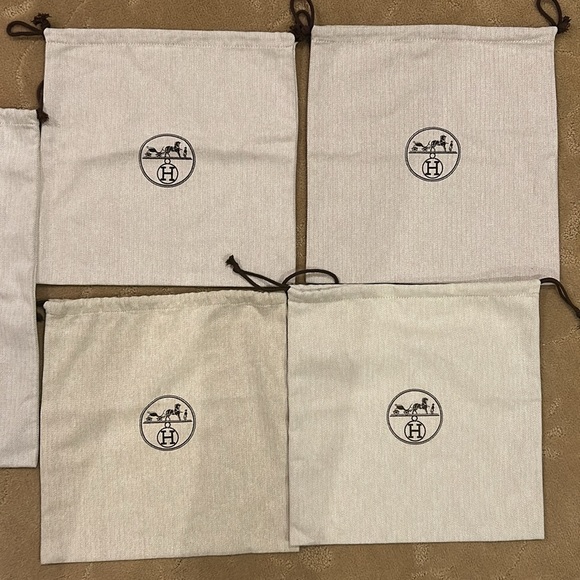 Set of 5 Hermes dust bags - Picture 2 of 4